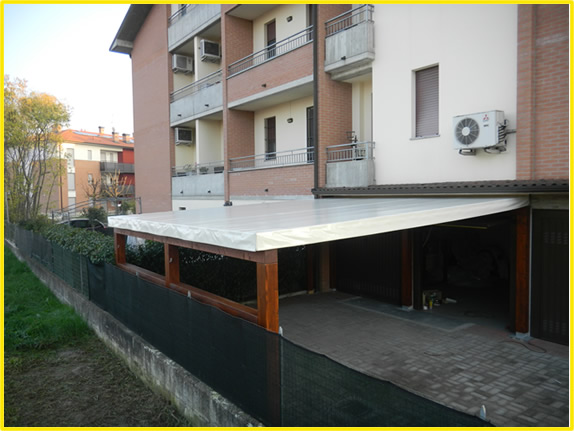 confezionamento teli montanari gianluca: palloni - strutture geodetiche a modena e provincia